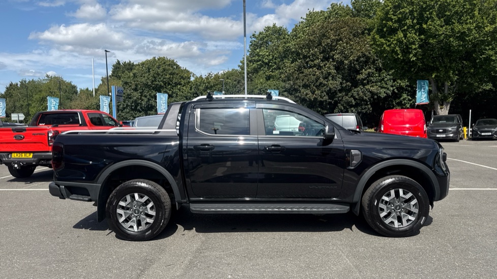Ford Ranger Petrol Pick Up D/Cab Wildtrak 2.3 EcoBoost PHEV 281 Auto - Image 9