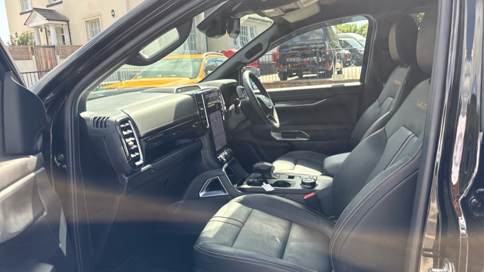 Ford Ranger Petrol Pick Up D/Cab Wildtrak 2.3 EcoBoost PHEV 281 Auto - Image 13