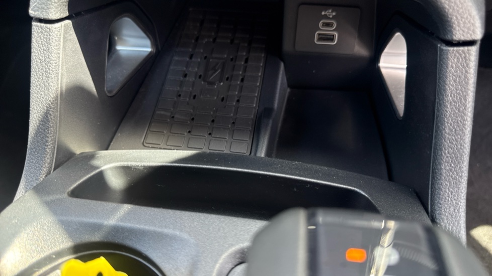 Ford Ranger Petrol Pick Up D/Cab Wildtrak 2.3 EcoBoost PHEV 281 Auto - Image 28