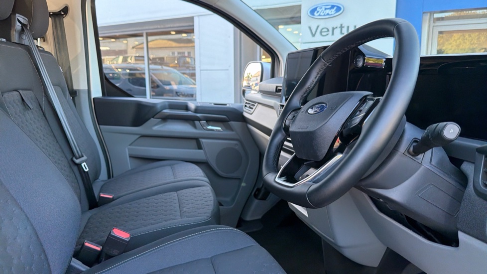 Ford Tourneo Custom 340 L1 Petrol Fwd 2.5 PHEV 232ps H1 Titanium 8 seater Auto - Image 6