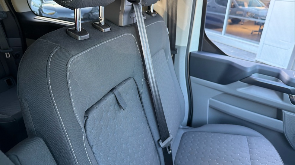 Ford Tourneo Custom 340 L1 Petrol Fwd 2.5 PHEV 232ps H1 Titanium 8 seater Auto - Image 20