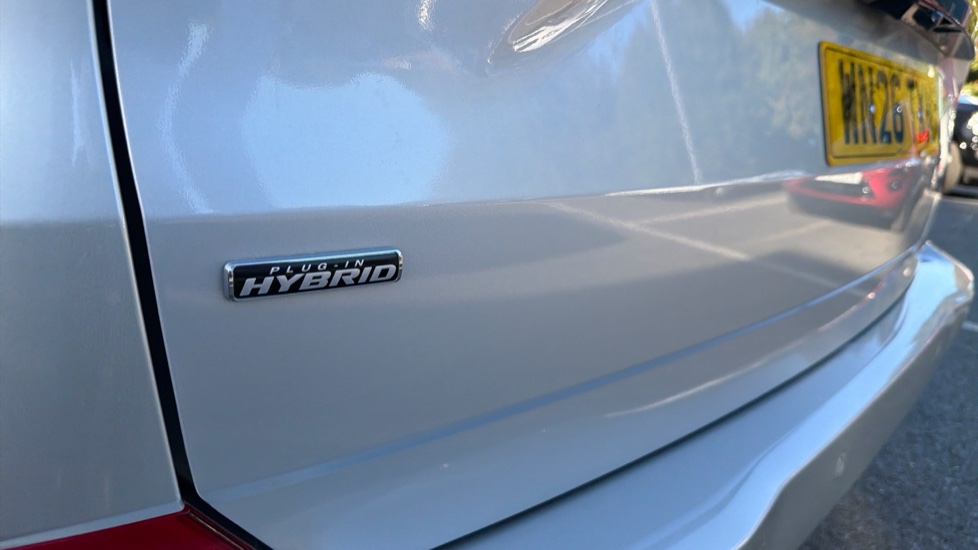 Ford Tourneo Custom 340 L1 Petrol Fwd 2.5 PHEV 232ps H1 Titanium 8 seater Auto - Image 22