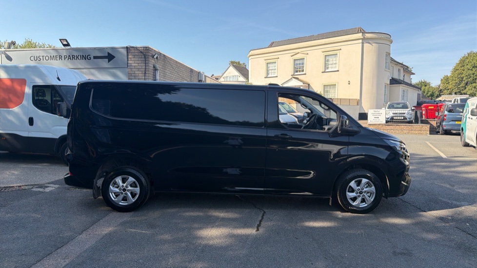 Ford Transit Custom 320 L2 Diesel Fwd 2.0 EcoBlue 136ps H1 Van Limited - Image 9