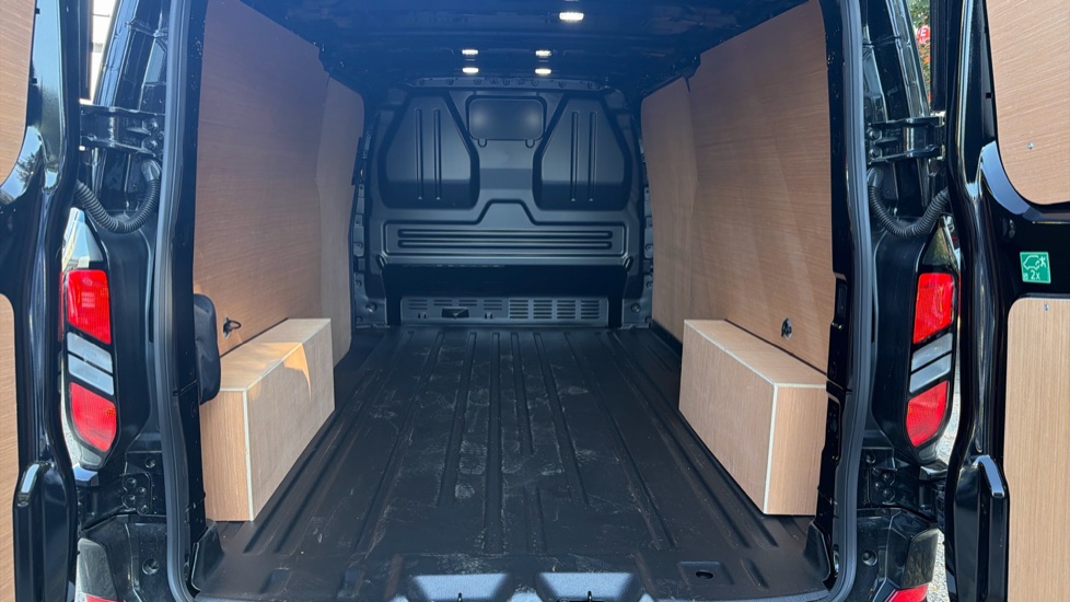Ford Transit Custom 320 L2 Diesel Fwd 2.0 EcoBlue 136ps H1 Van Limited - Image 12
