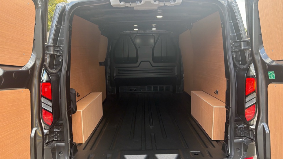 Ford Transit Custom 320 L2 Diesel Fwd 2.0 EcoBlue 136ps H1 Van Limited - Image 12