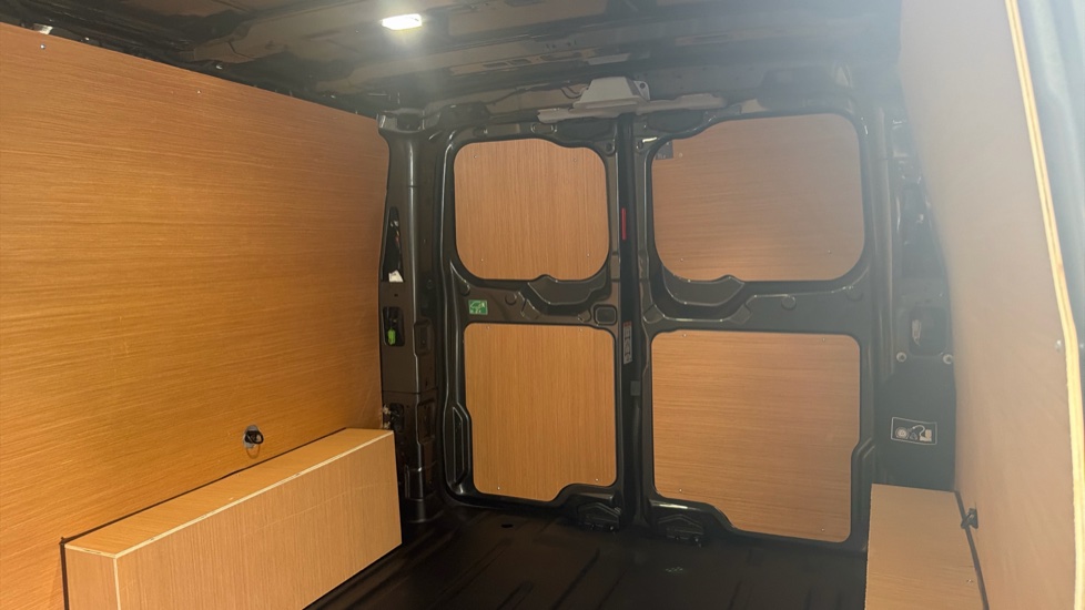 Ford Transit Custom 320 L2 Diesel Fwd 2.0 EcoBlue 136ps H1 Van Limited - Image 14