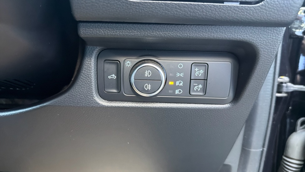 Ford Ranger Diesel Pick Up D/Cab Platinum 3.0 EcoBlue V6 240 Auto - Image 31