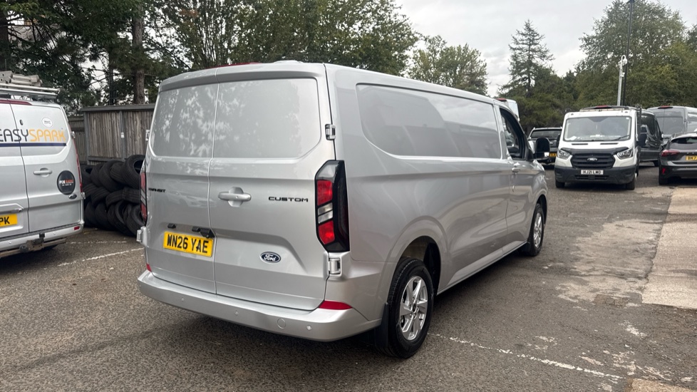 Ford Transit Custom 320 L2 Diesel Fwd 2.0 EcoBlue 136ps H1 Van Limited - Image 10
