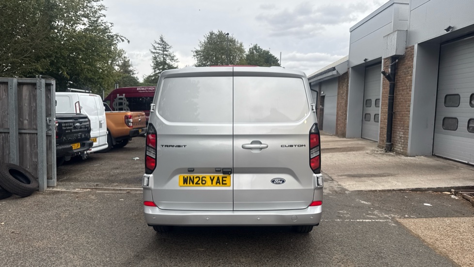 Ford Transit Custom 320 L2 Diesel Fwd 2.0 EcoBlue 136ps H1 Van Limited - Image 11
