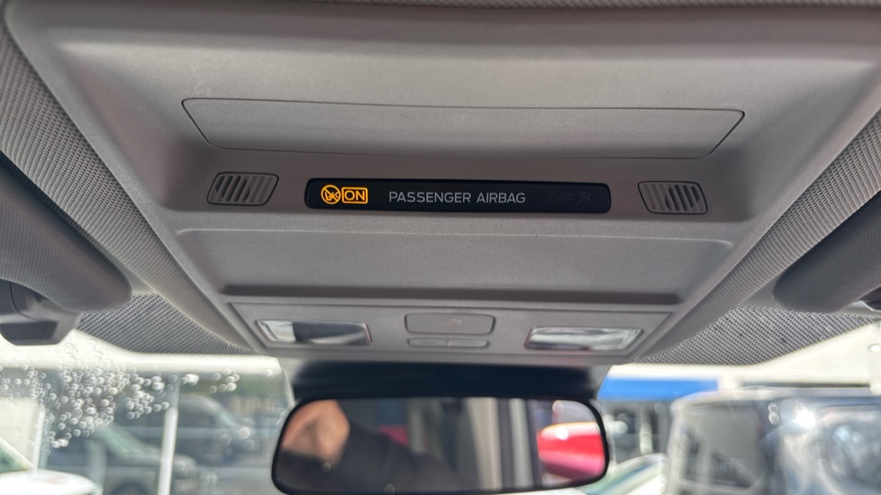 Ford Tourneo Custom 340 L2 Petrol Fwd 2.5 PHEV 232ps H1 Titanium 8 seater Auto - Image 51