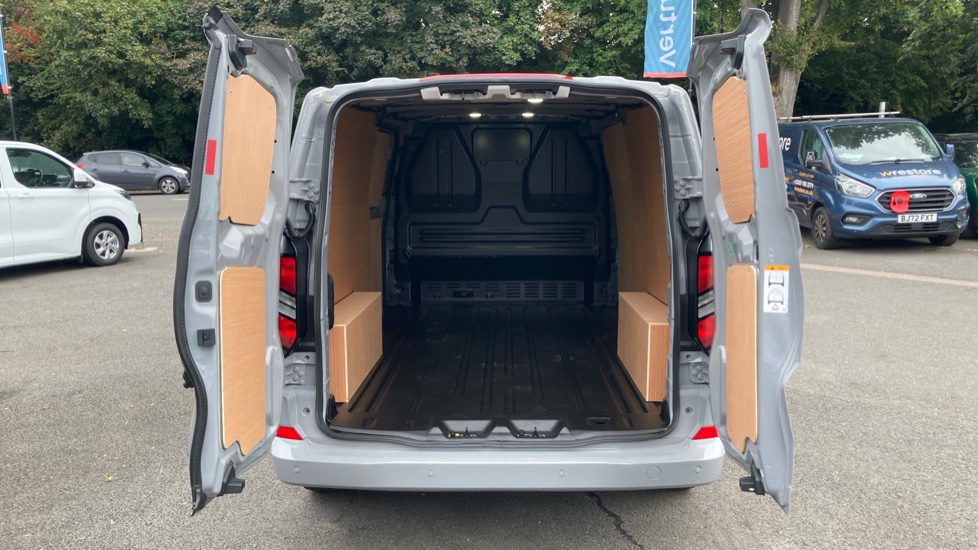 Ford Transit Custom 320 L2 Diesel Fwd 2.0 EcoBlue 136ps H1 Van Limited - Image 3