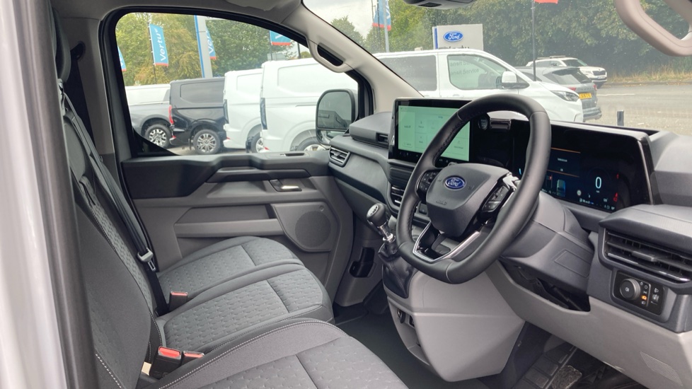 Ford Transit Custom 320 L2 Diesel Fwd 2.0 EcoBlue 136ps H1 Van Limited - Image 6