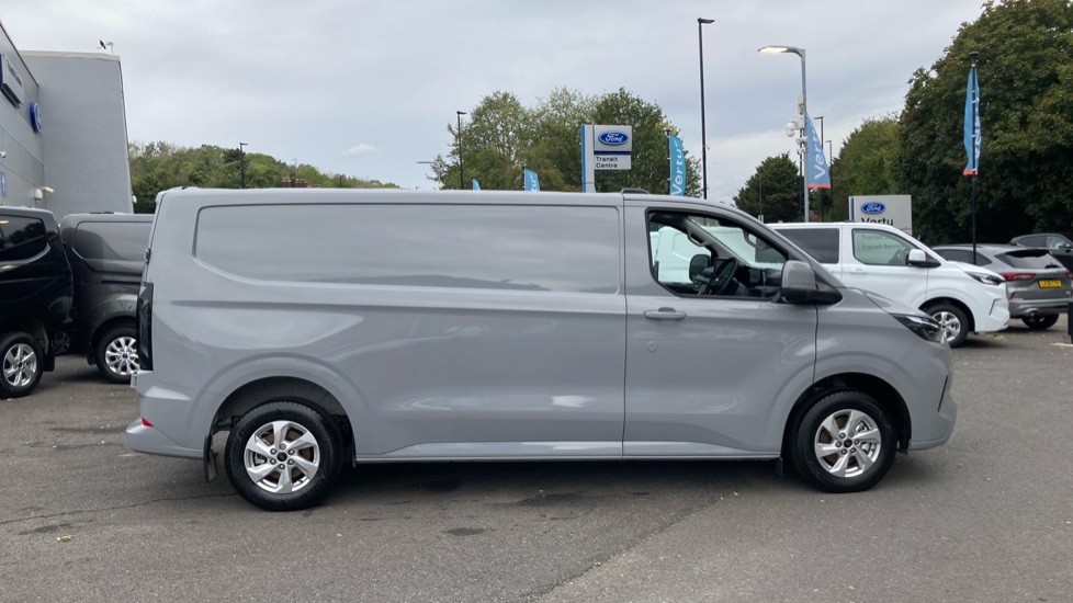 Ford Transit Custom 320 L2 Diesel Fwd 2.0 EcoBlue 136ps H1 Van Limited - Image 9
