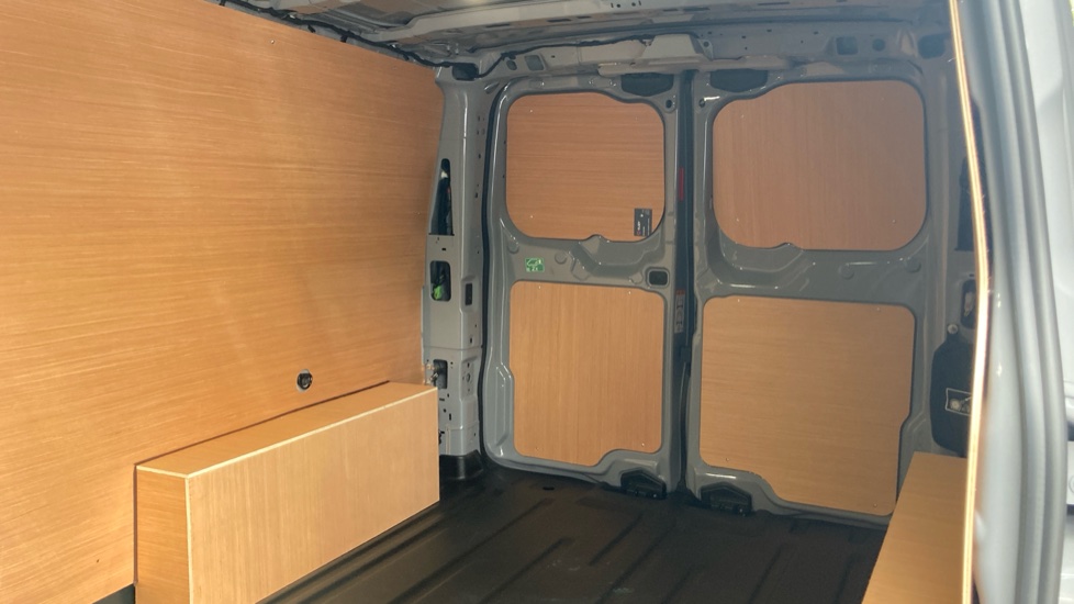 Ford Transit Custom 320 L2 Diesel Fwd 2.0 EcoBlue 136ps H1 Van Limited - Image 14