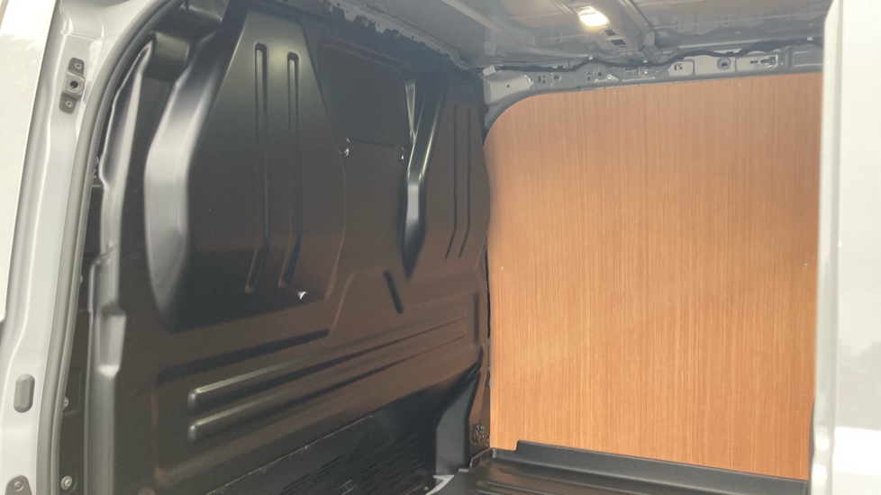 Ford Transit Custom 320 L2 Diesel Fwd 2.0 EcoBlue 136ps H1 Van Limited - Image 18