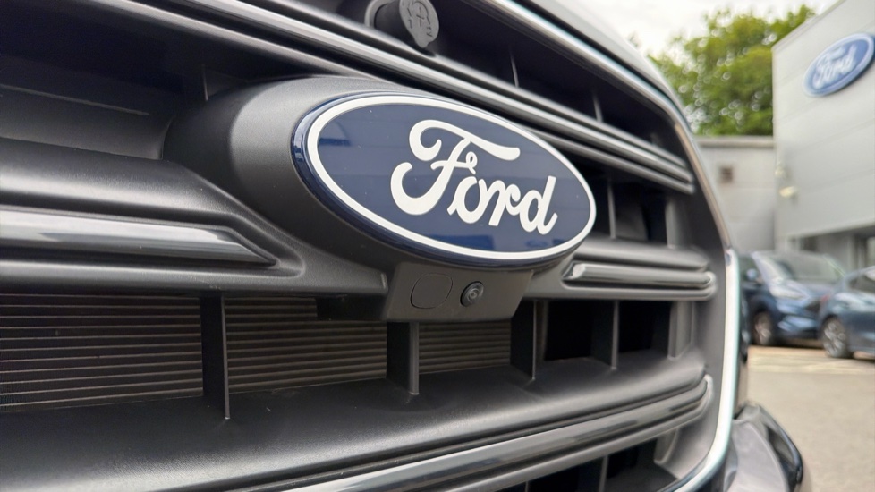 Ford Transit 350 L3 Diesel Fwd 2.0 EcoBlue 165ps H2 Limited Van [Nav] - Image 25