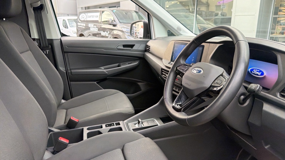 Ford Transit Connect 250 L2 Petrol 1.5 EcoBoost PHEV 150 Trend Van Auto - Image 6