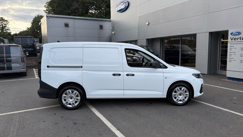 Ford Transit Connect 250 L2 Petrol 1.5 EcoBoost PHEV 150 Trend Van Auto - Image 9