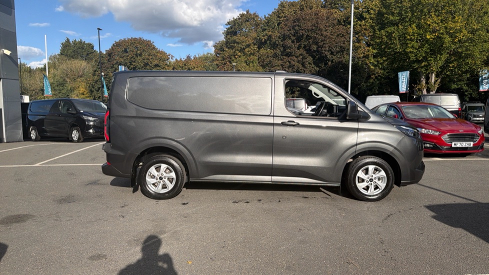 Ford Transit Custom E-320 L1 Rwd 100kW 65kWh H1 Van Limited Auto - Image 9