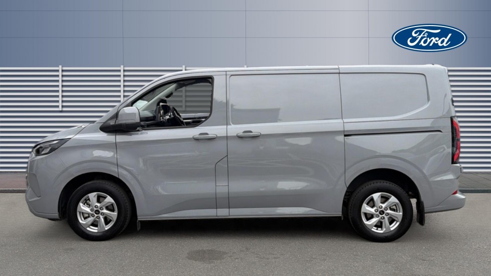 Ford Transit Custom E-320 L1 Rwd 100kW 65kWh H1 Van Limited Auto - Image 4