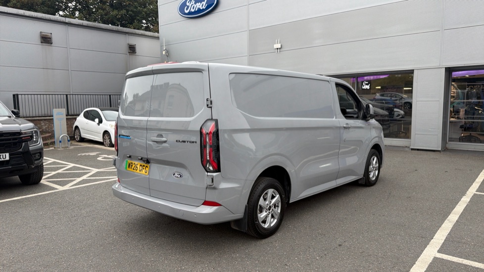 Ford Transit Custom E-320 L1 Rwd 100kW 65kWh H1 Van Limited Auto - Image 10