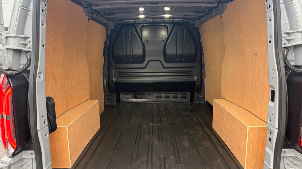 Ford Transit Custom E-320 L1 Rwd 100kW 65kWh H1 Van Limited Auto - Image 12