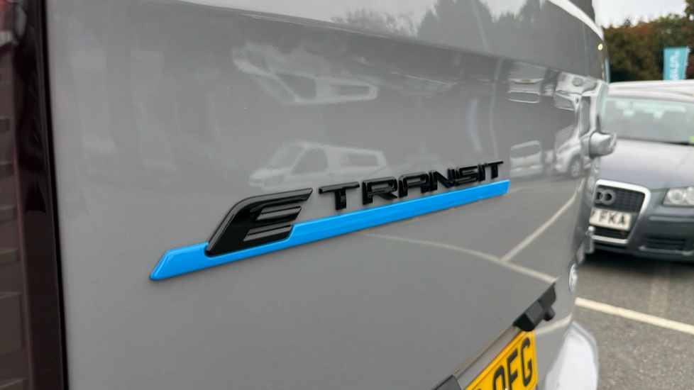 Ford Transit Custom E-320 L1 Rwd 100kW 65kWh H1 Van Limited Auto - Image 22