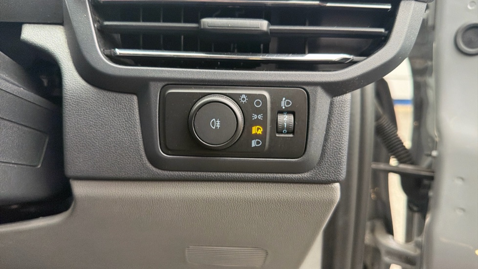 Ford Transit Custom E-320 L1 Rwd 100kW 65kWh H1 Van Limited Auto - Image 26