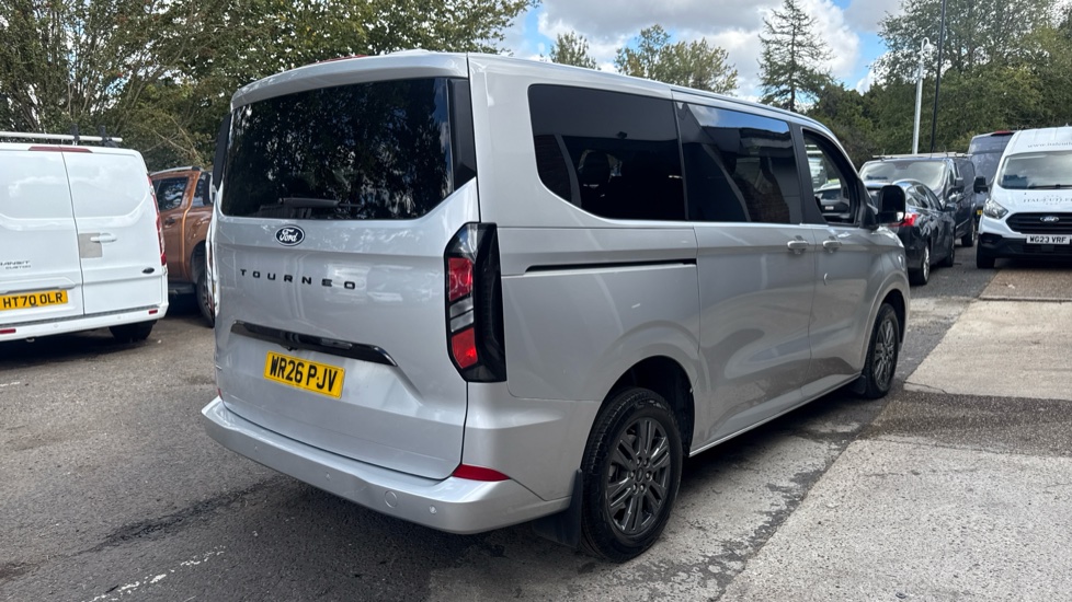 Ford Tourneo Custom 340 L1 Petrol Fwd 2.5 PHEV 232ps H1 Titanium 8 seater Auto - Image 10