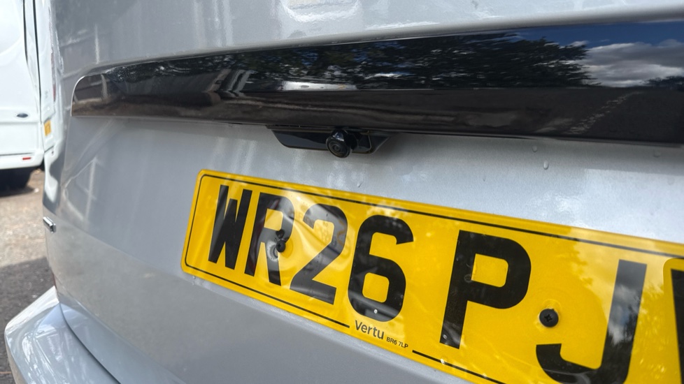 Ford Tourneo Custom 340 L1 Petrol Fwd 2.5 PHEV 232ps H1 Titanium 8 seater Auto - Image 27