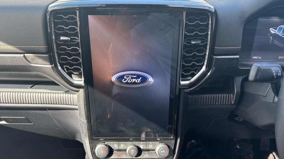 Ford Ranger Petrol Pick Up D/Cab Wildtrak 2.3 EcoBoost PHEV 281 Auto - Image 15