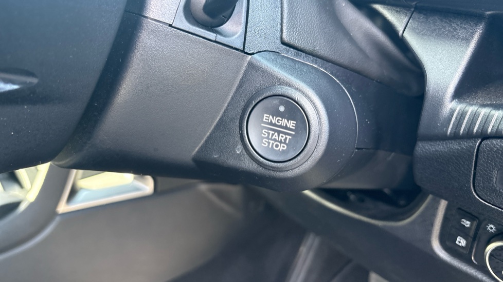 Ford Ranger Petrol Pick Up D/Cab Wildtrak 2.3 EcoBoost PHEV 281 Auto - Image 24