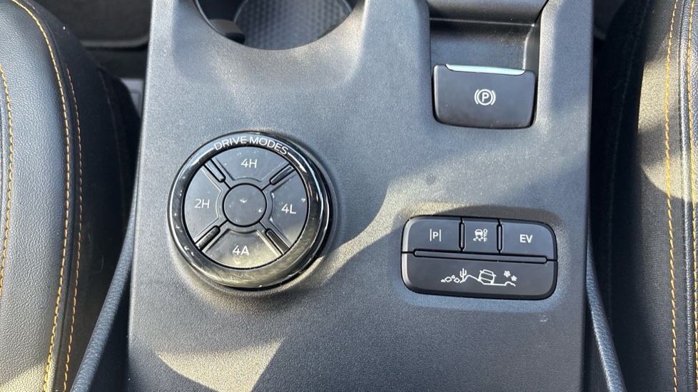 Ford Ranger Petrol Pick Up D/Cab Wildtrak 2.3 EcoBoost PHEV 281 Auto - Image 28