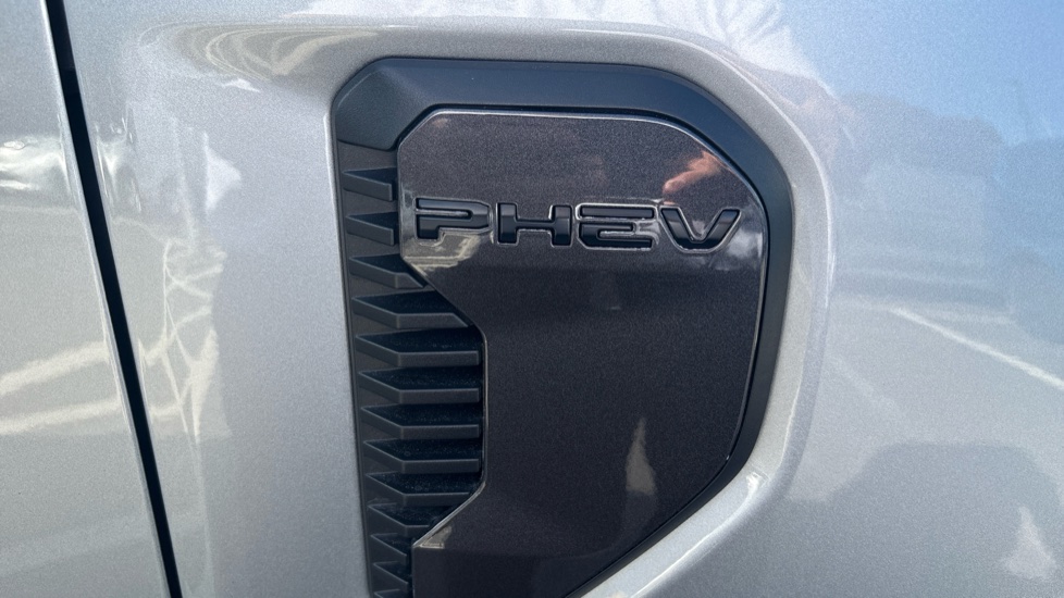 Ford Ranger Petrol Pick Up D/Cab Wildtrak 2.3 EcoBoost PHEV 281 Auto - Image 30