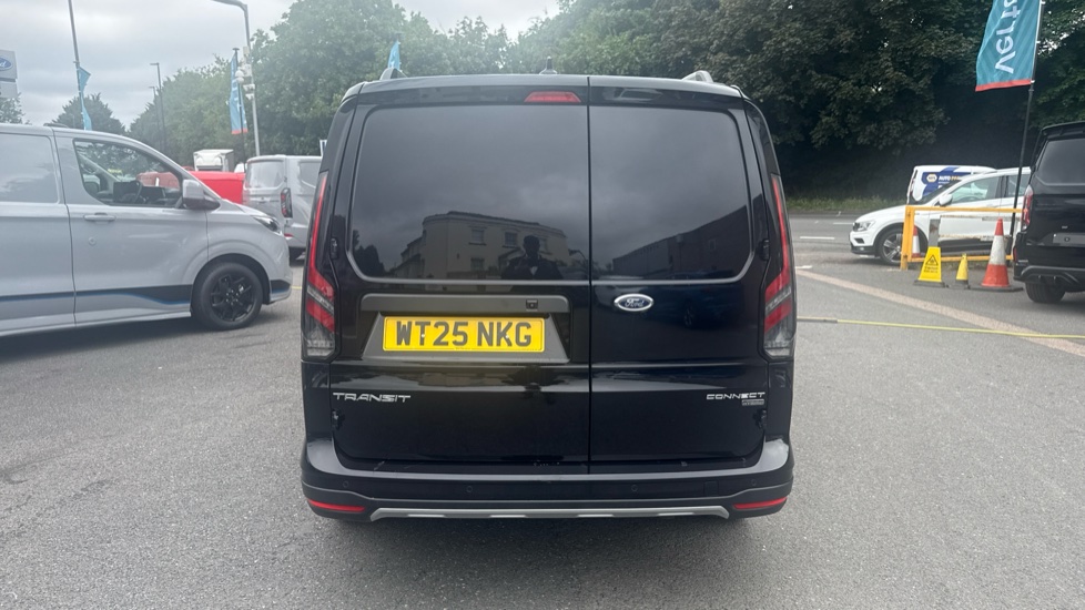 Ford Transit Connect 250 L2 Petrol 1.5 EcoBoost PHEV 150 Active FlexCab Van Auto - Image 11