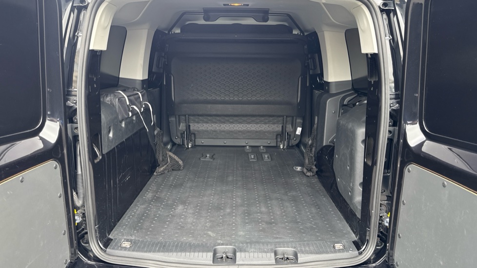 Ford Transit Connect 250 L2 Petrol 1.5 EcoBoost PHEV 150 Active FlexCab Van Auto - Image 12