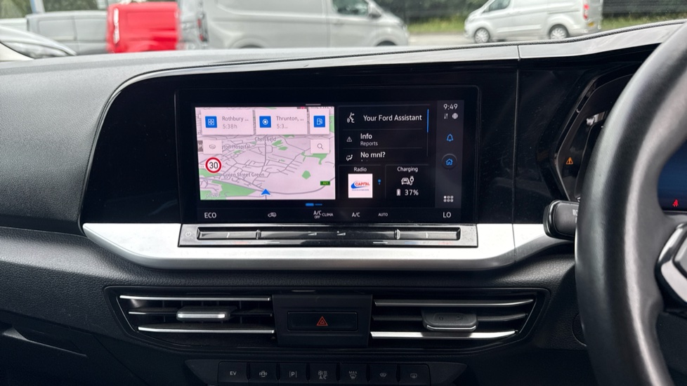 Ford Transit Connect 250 L2 Petrol 1.5 EcoBoost PHEV 150 Active FlexCab Van Auto - Image 15