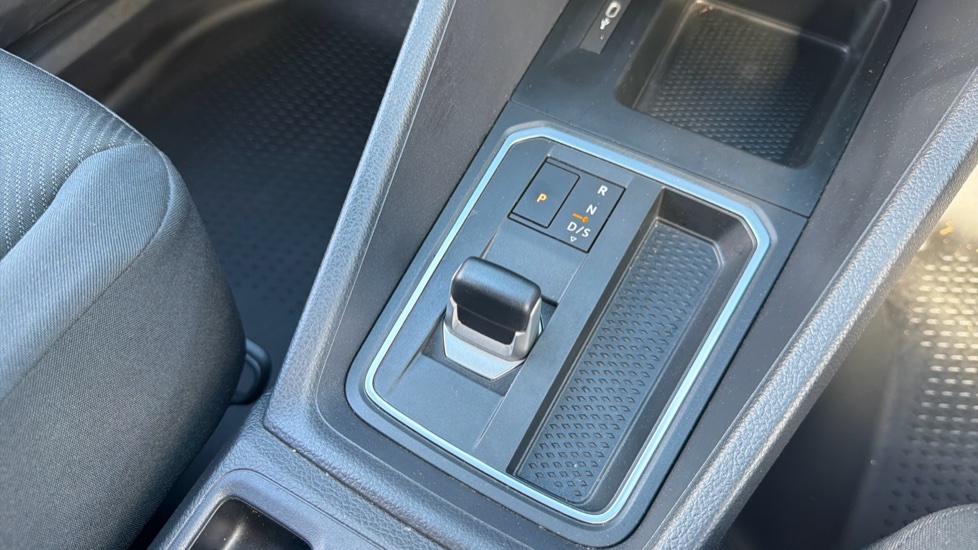 Ford Transit Connect 240 L2 Diesel 2.0 EcoBlue 122ps Trend Van Auto - Image 27