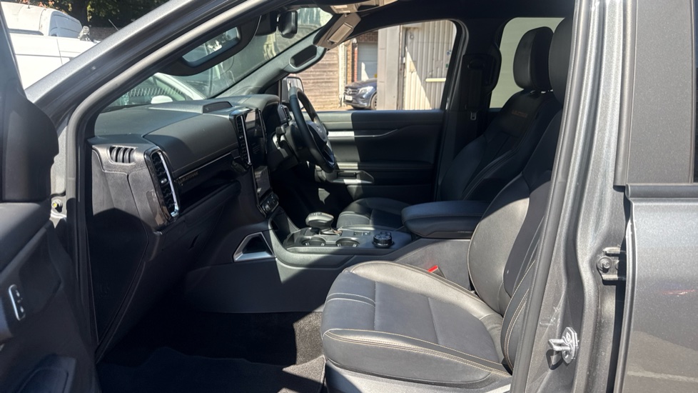 Ford Ranger Petrol Pick Up D/Cab Wildtrak 2.3 EcoBoost PHEV 281 Auto - Image 13