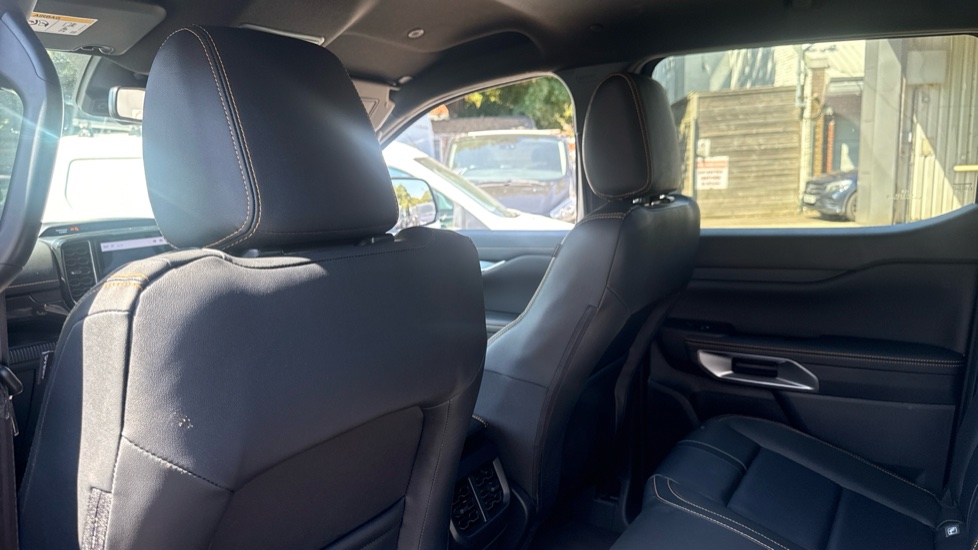 Ford Ranger Petrol Pick Up D/Cab Wildtrak 2.3 EcoBoost PHEV 281 Auto - Image 18