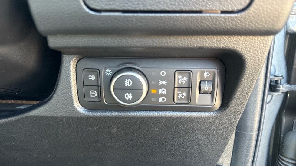 Ford Ranger Petrol Pick Up D/Cab Wildtrak 2.3 EcoBoost PHEV 281 Auto - Image 27