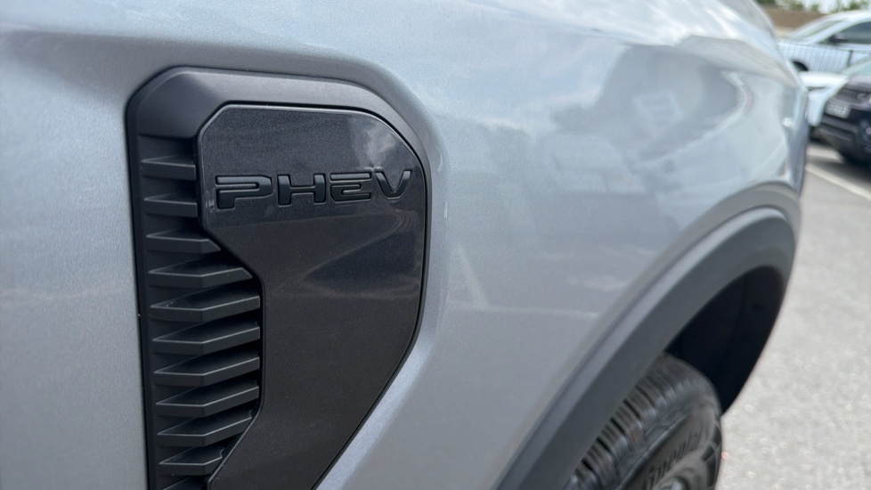 Ford Ranger Petrol Pick Up D/Cab Wildtrak 2.3 EcoBoost PHEV 281 Auto - Image 24