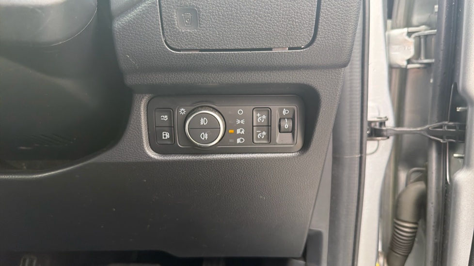 Ford Ranger Petrol Pick Up D/Cab Wildtrak 2.3 EcoBoost PHEV 281 Auto - Image 30