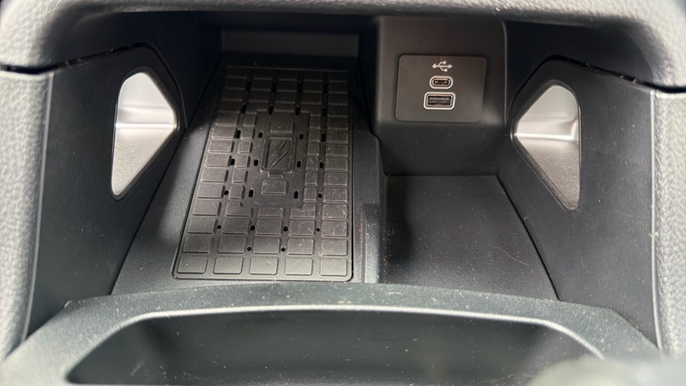 Ford Ranger Petrol Pick Up D/Cab Wildtrak 2.3 EcoBoost PHEV 281 Auto - Image 36