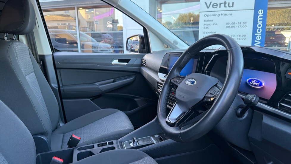 Ford Transit Connect 250 L2 Petrol 1.5 EcoBoost PHEV 150 Limited Van Auto - Image 6