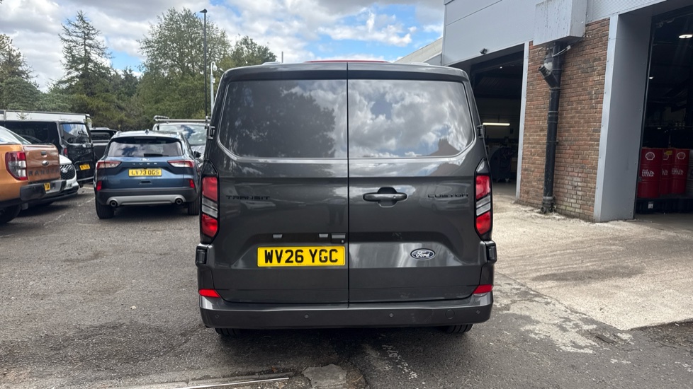 Ford Transit Custom 320 L1 Diesel Fwd 2.0 EcoBlue 136ps H1 Van Limited - Image 11