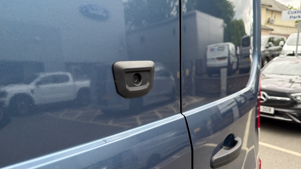 Ford Transit 350 L3 Diesel Fwd 2.0 EcoBlue 165ps H2 Limited Van [Nav] - Image 22