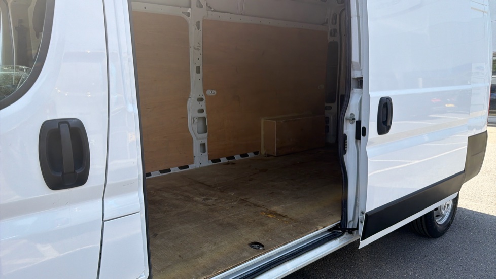 Citroen Relay 35 L3 Diesel 2.2 BlueHDi H2 Van 140ps Enterprise Edition - Image 5