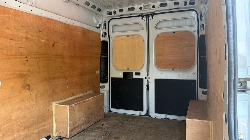 Citroen Relay 35 L3 Diesel 2.2 BlueHDi H2 Van 140ps Enterprise Edition - Image 14