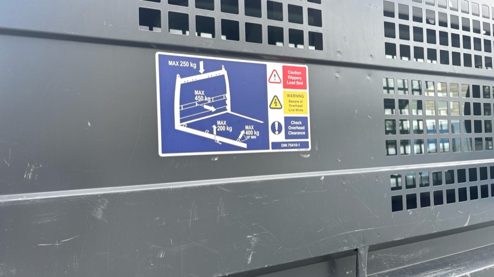Ford Transit 350 L2 Diesel Rwd 2.0 EcoBlue 130ps Leader Tipper [1 Way] - Image 26